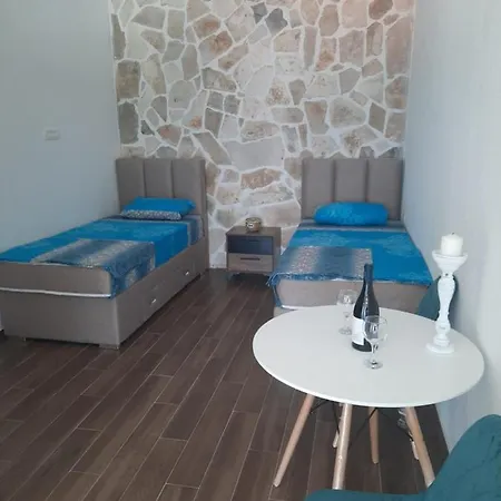 Apartments Kingfisher Virpazar Exterior photo