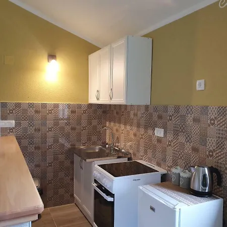 Apartments Kingfisher Virpazar Exterior photo