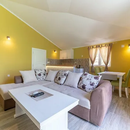 Apartments Kingfisher Virpazar Exterior photo